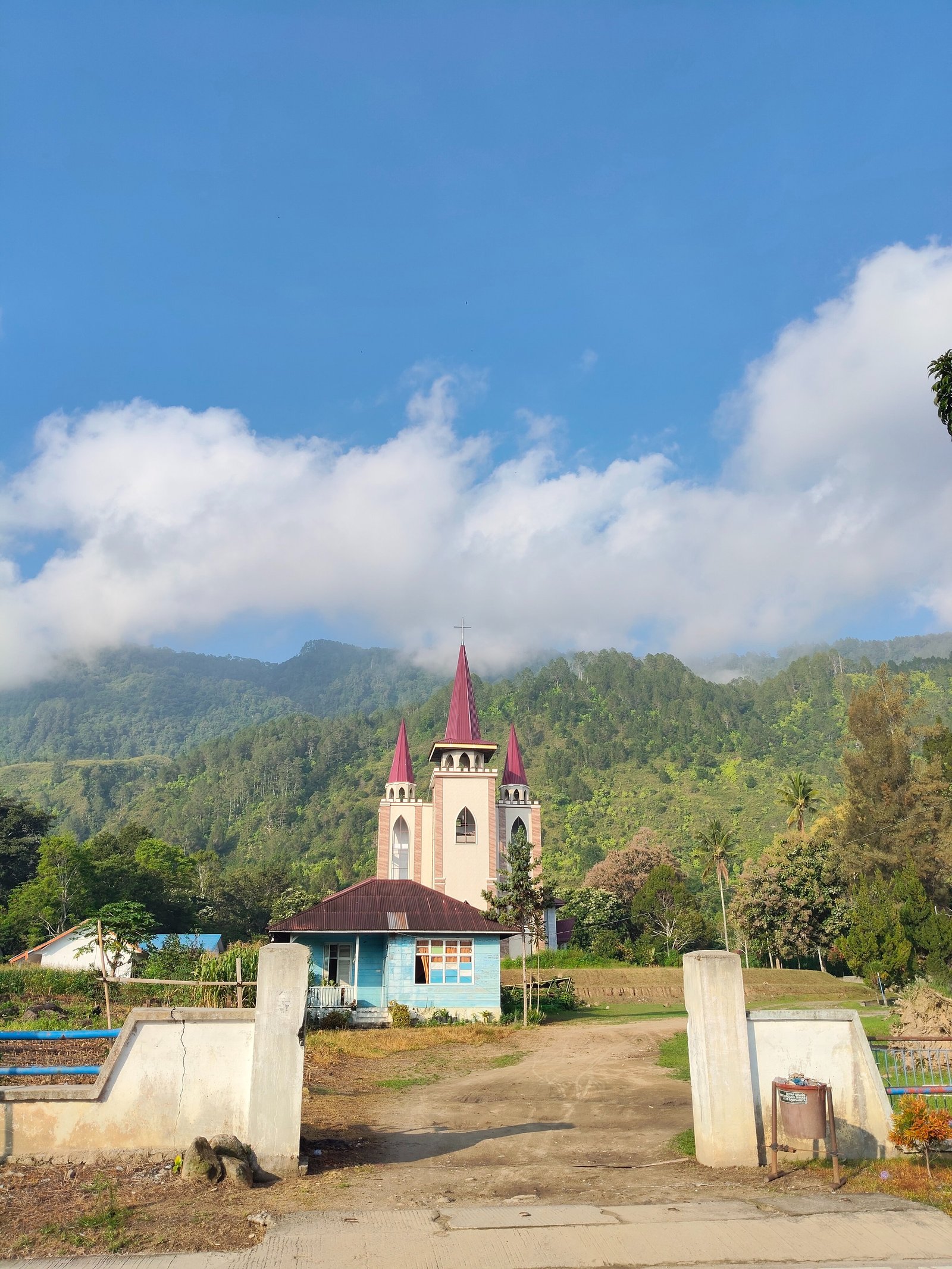 Gereja HKBP Ambarita